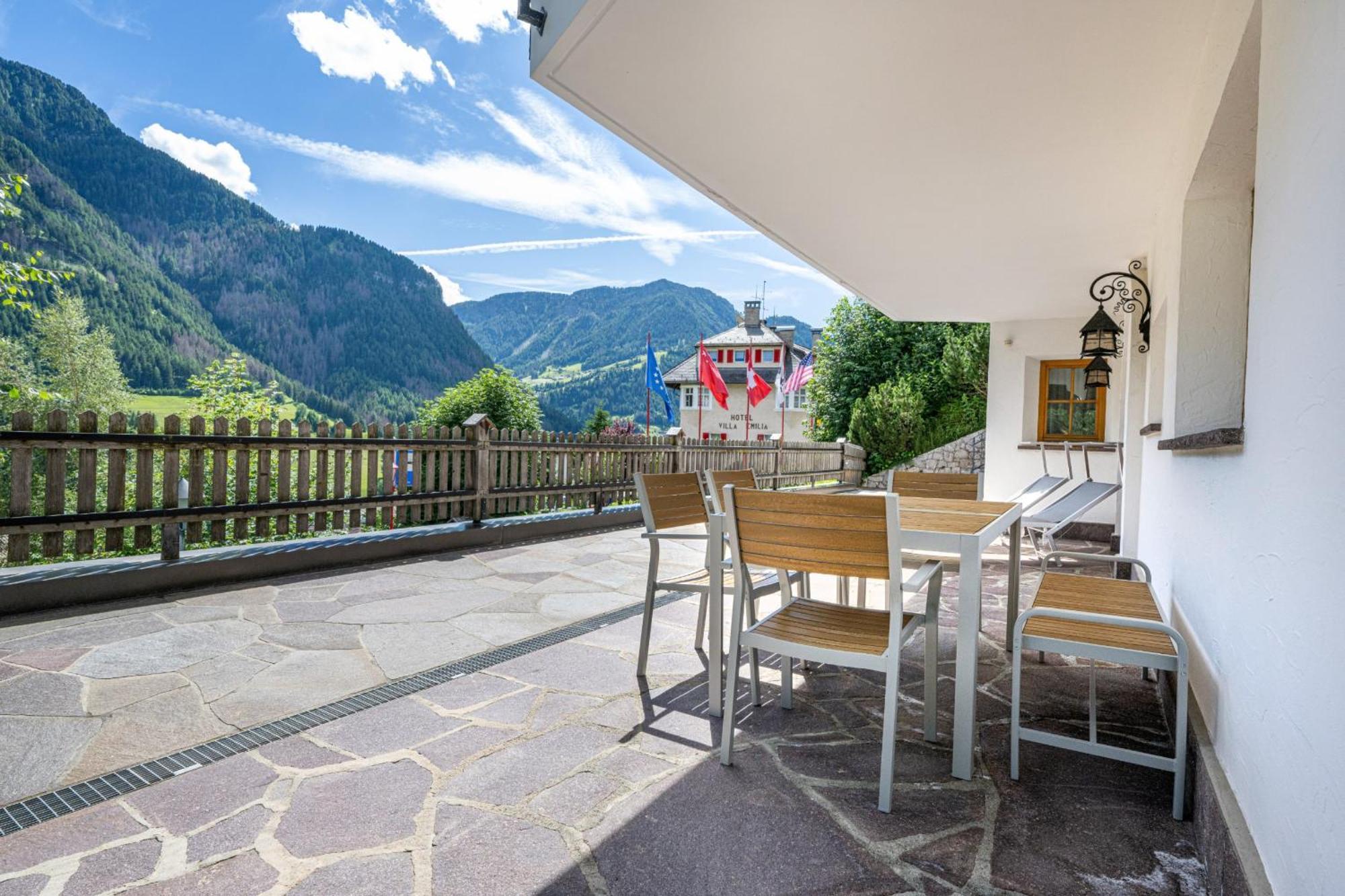 Panoramic Apartment 24 Ortisei Eksteriør billede